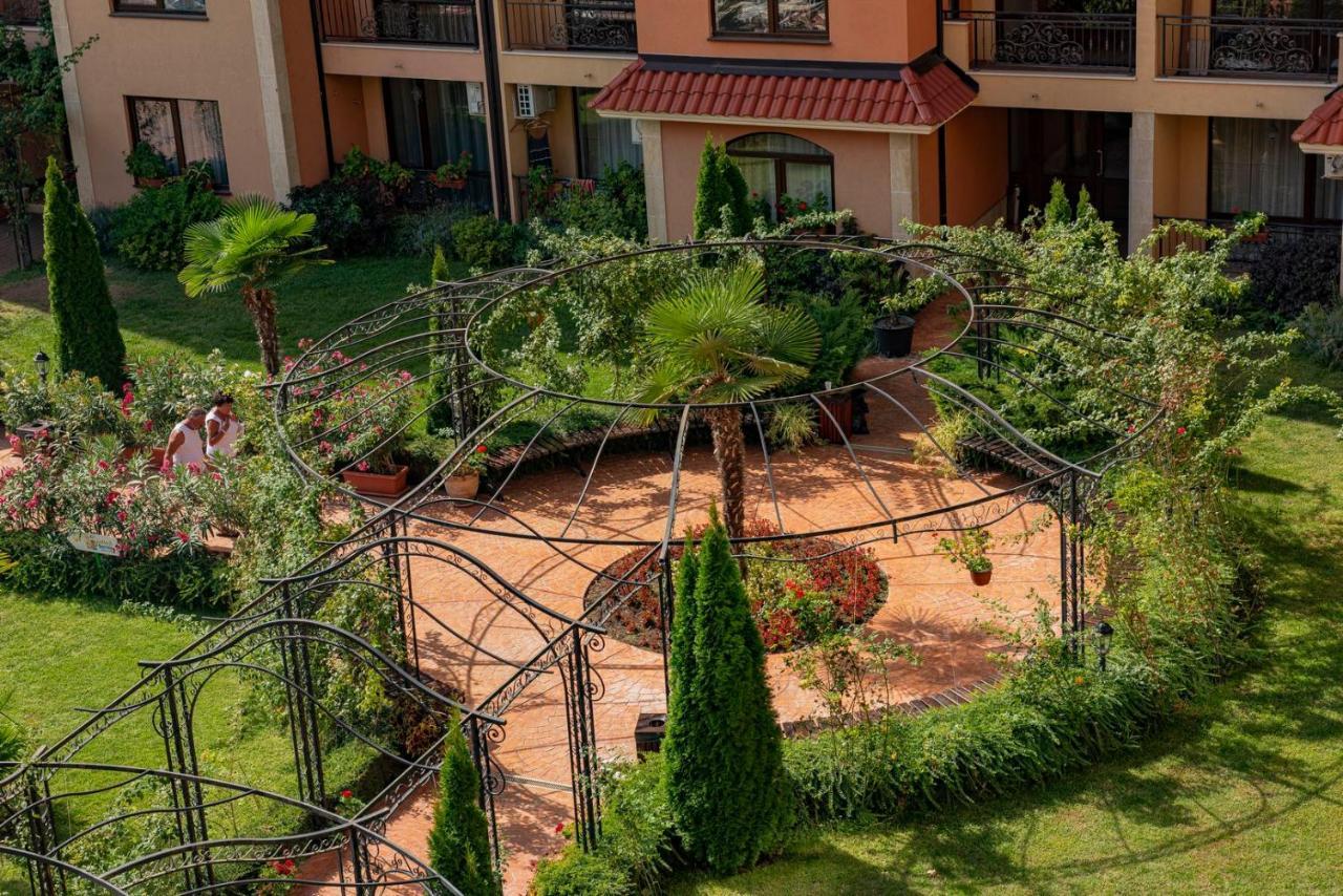 Menada Diamant Apartments Слънчев бряг Екстериор снимка