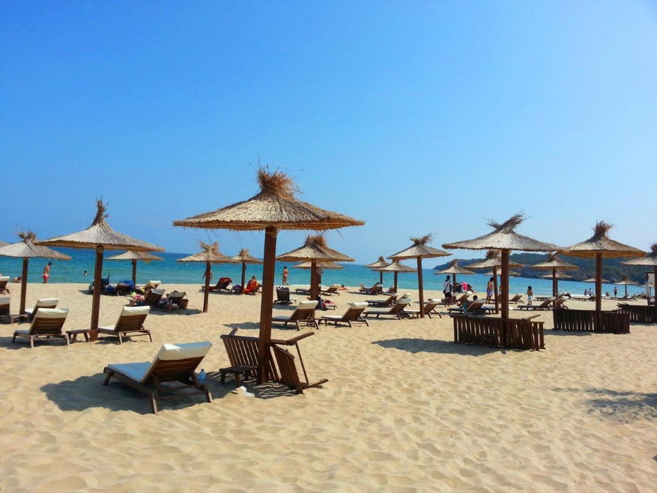 Menada Diamant Apartments Слънчев бряг Екстериор снимка